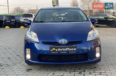Хэтчбек Toyota Prius 2010 в 