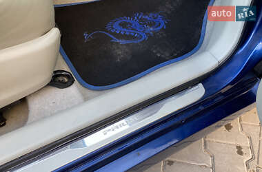 Хэтчбек Toyota Prius 2010 в 