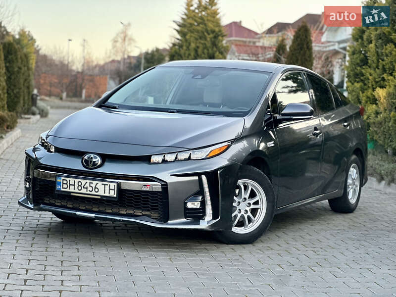 Хетчбек Toyota Prius 2017 в Одесі