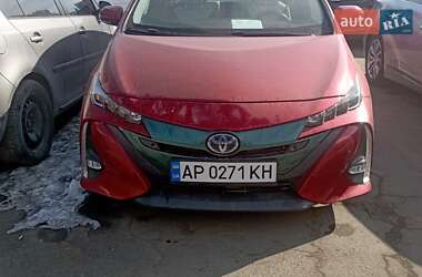 Хэтчбек Toyota Prius 2017 в Запорожье