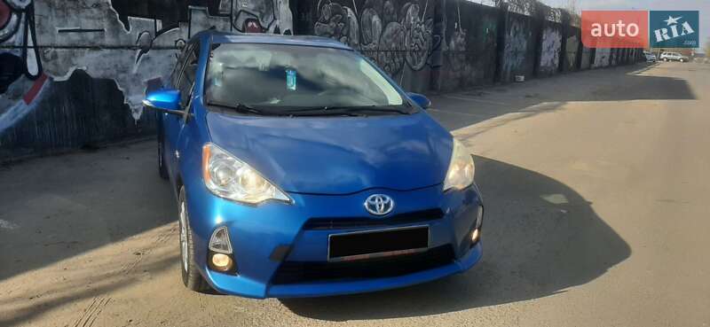 Toyota Prius 2012
