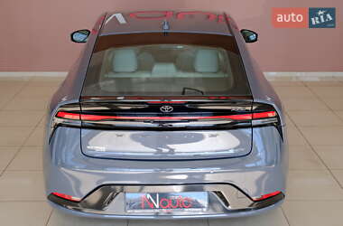 Хэтчбек Toyota Prius 2024 в 
