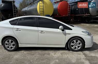Хэтчбек Toyota Prius 2009 в 
