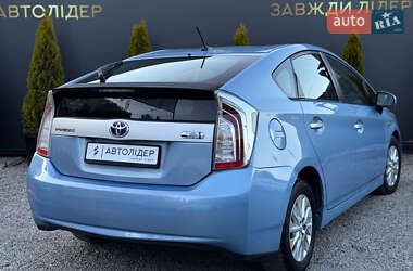 Хетчбек Toyota Prius 2012 в 