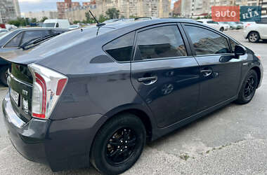 Хетчбек Toyota Prius 2012 в 
