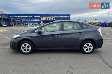 Хетчбек Toyota Prius 2012 в 