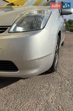 Хетчбек Toyota Prius 2008 в 