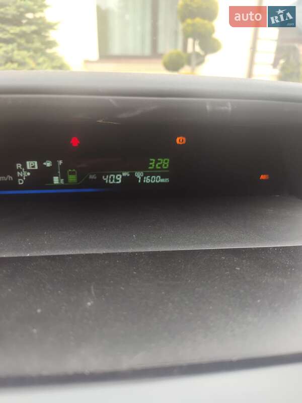 Хэтчбек Toyota Prius 2012 в Косове