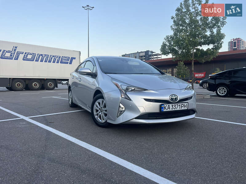 Toyota Prius 2016