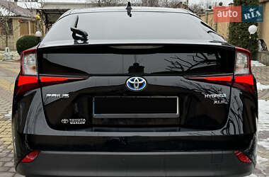 Хэтчбек Toyota Prius 2021 в 