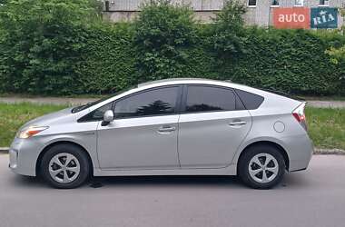 Хетчбек Toyota Prius 2014 в Львові