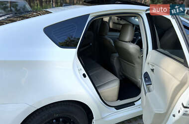 Хэтчбек Toyota Prius 2014 в Киеве