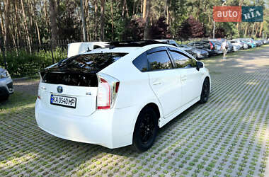 Хэтчбек Toyota Prius 2014 в Киеве