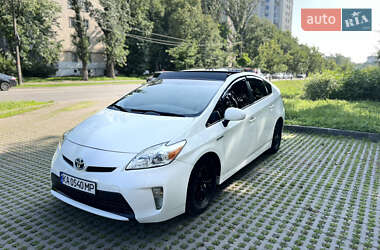Хэтчбек Toyota Prius 2014 в Киеве