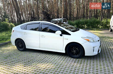 Хэтчбек Toyota Prius 2014 в Киеве