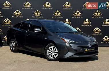 Хетчбек Toyota Prius 2016 в Києві