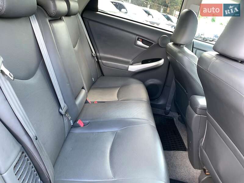 Хэтчбек Toyota Prius 2010 в Виннице