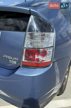 Хетчбек Toyota Prius 2005 в 