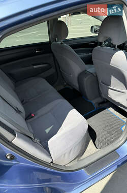 Хетчбек Toyota Prius 2005 в 