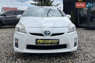 Хетчбек Toyota Prius 2010 в 