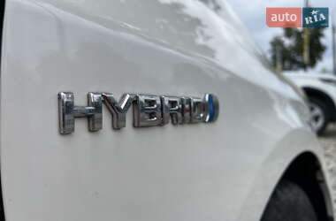Хетчбек Toyota Prius 2010 в 