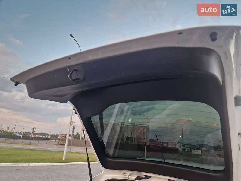 Хэтчбек Toyota Prius 2007 в Львове