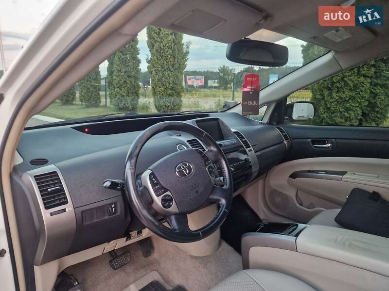 Хэтчбек Toyota Prius 2007 в Львове