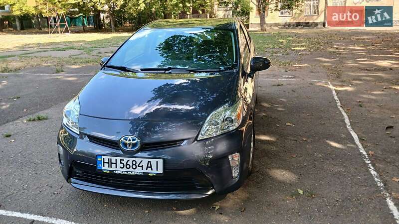 Хэтчбек Toyota Prius 2013 в Одессе