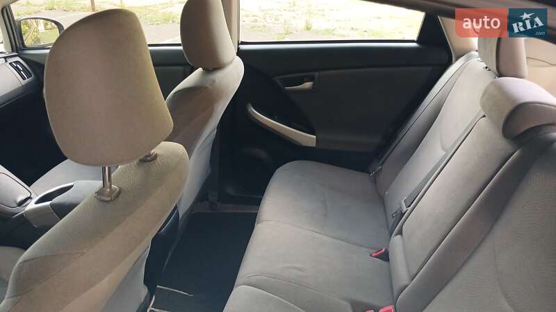 Хэтчбек Toyota Prius 2013 в Одессе