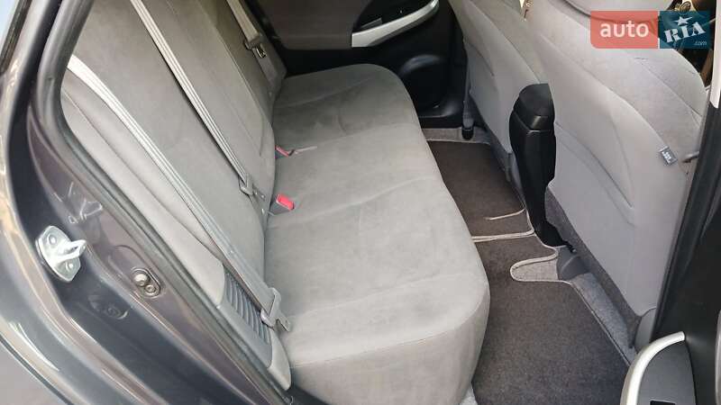 Хэтчбек Toyota Prius 2013 в Одессе
