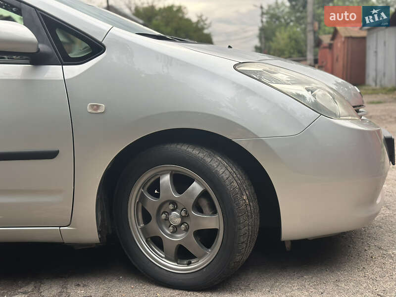 Хетчбек Toyota Prius 2005 в Луцьку