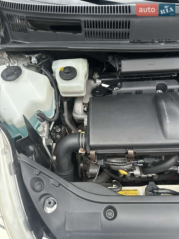 Хетчбек Toyota Prius 2005 в Луцьку