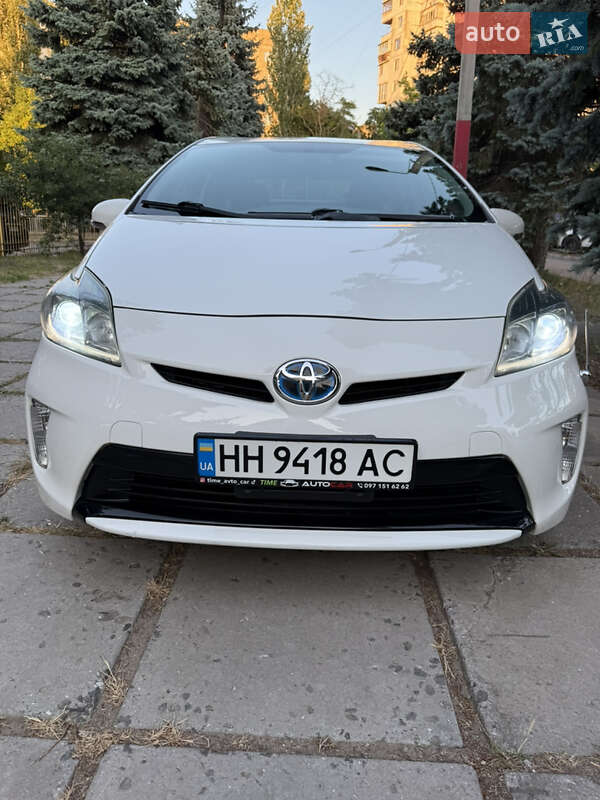 Хэтчбек Toyota Prius 2014 в Одессе