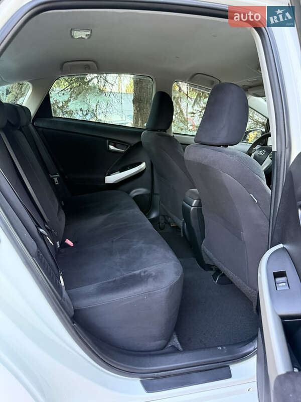 Хэтчбек Toyota Prius 2014 в Одессе