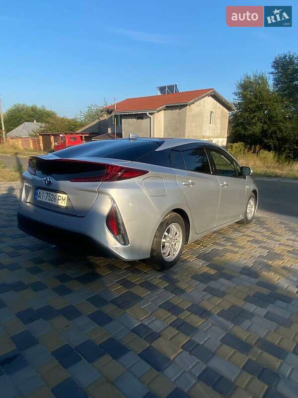 Хэтчбек Toyota Prius 2019 в Вышгороде