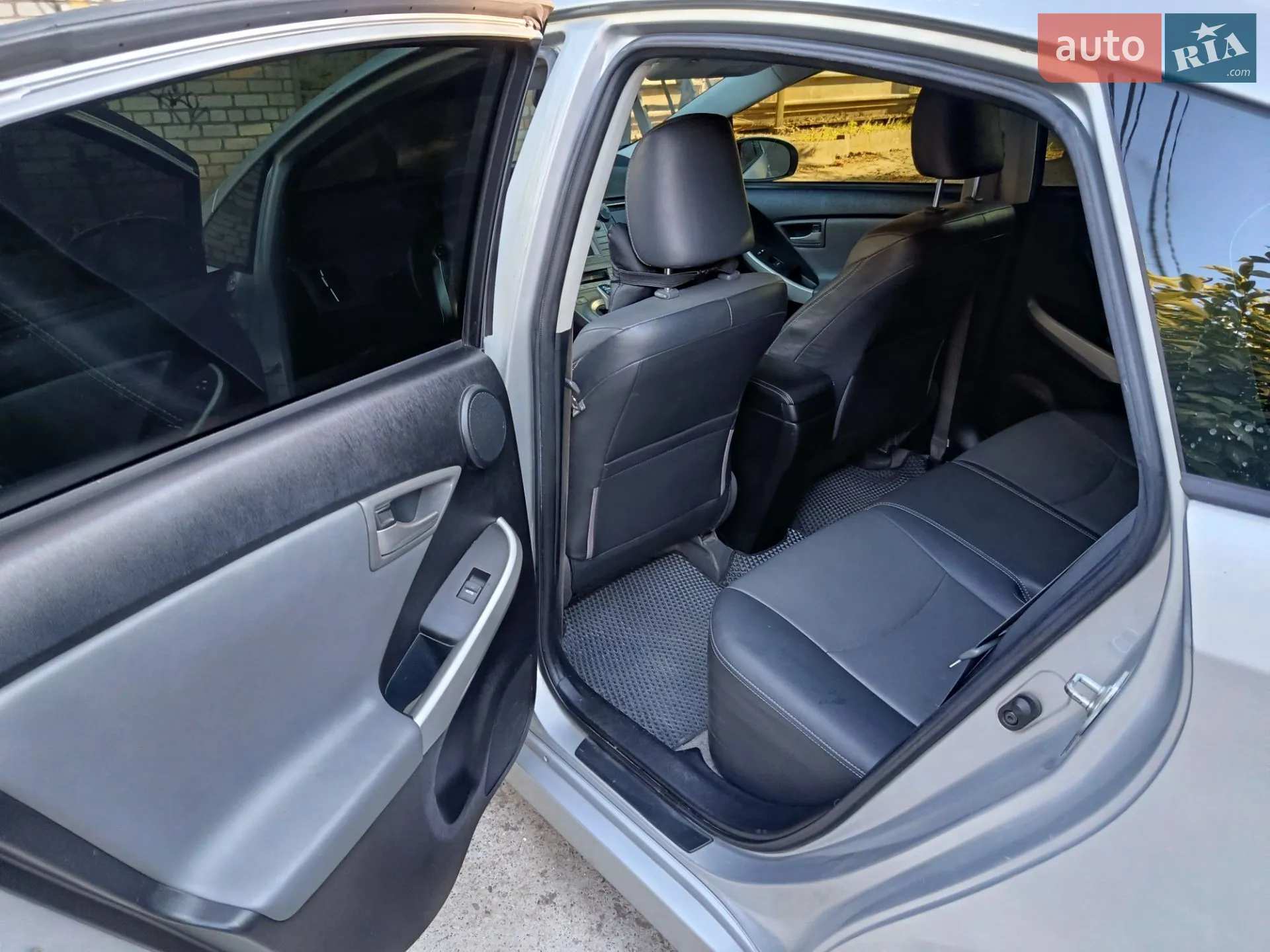 2012 Toyota Prius - мініатюра 2