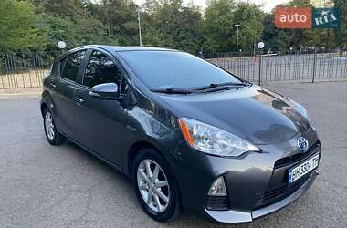 Хэтчбек Toyota Prius 2012 в Одессе