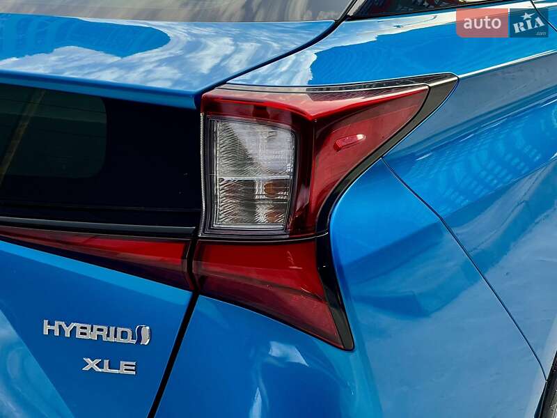 Хетчбек Toyota Prius 2019 в Чубинське