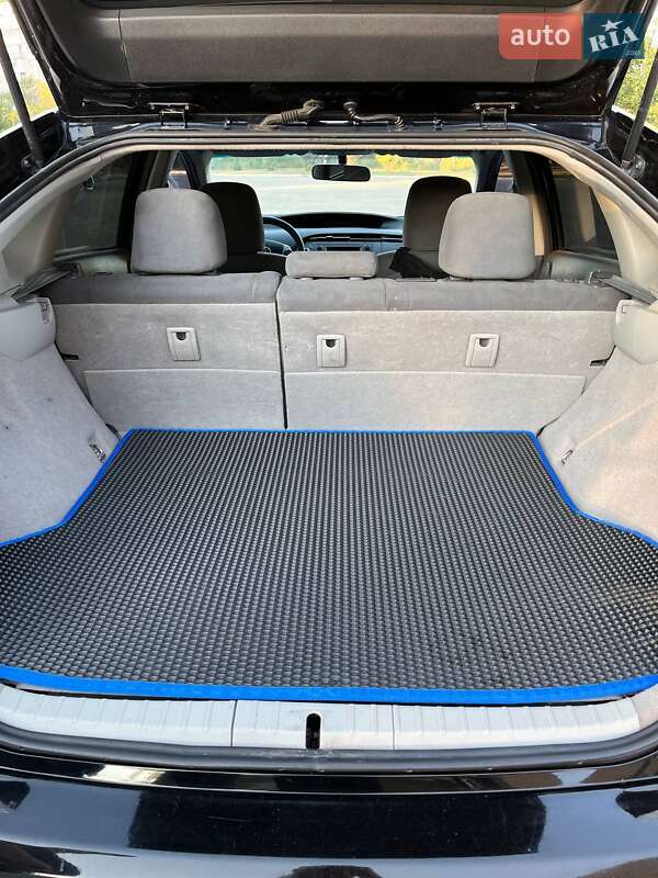 Хэтчбек Toyota Prius 2009 в Лозовой