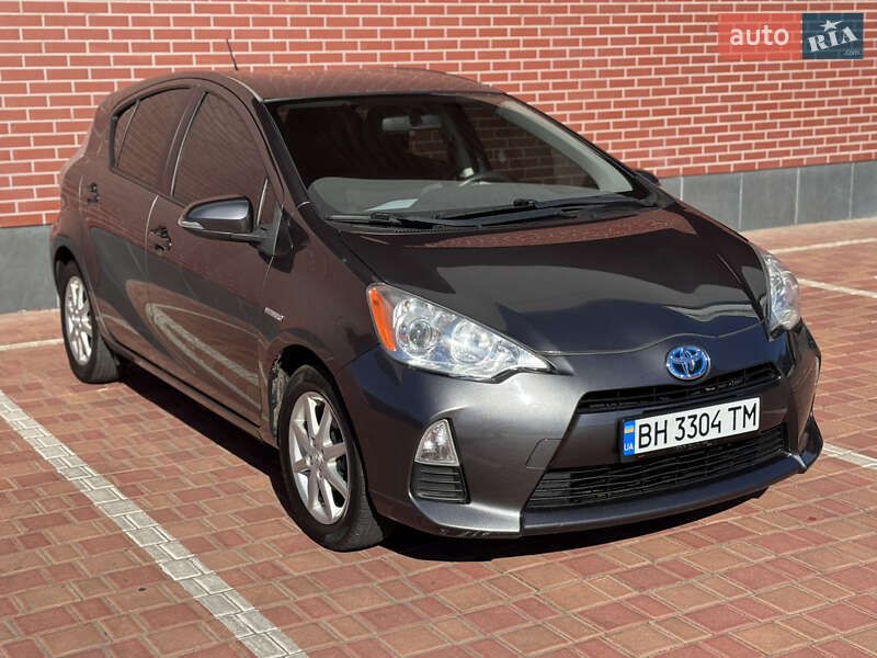 Toyota Prius 2012