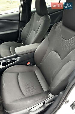 Хэтчбек Toyota Prius 2021 в Киеве