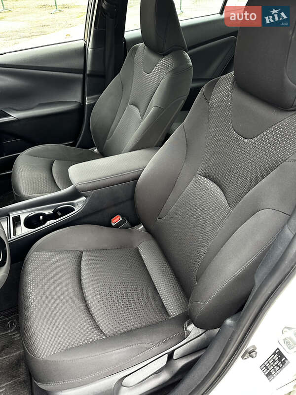 Хетчбек Toyota Prius 2021 в Києві