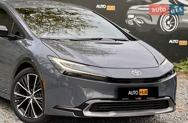 Хэтчбек Toyota Prius 2024 в 