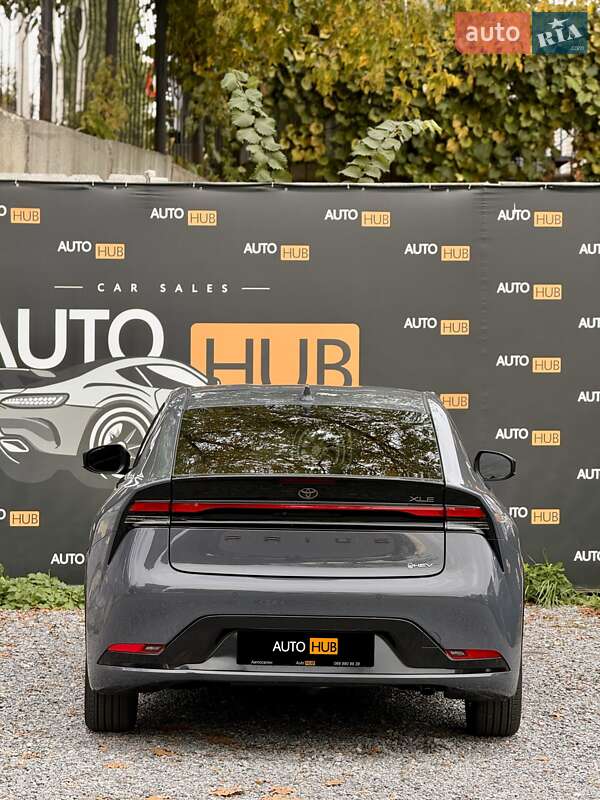 Хэтчбек Toyota Prius 2024 в Харькове