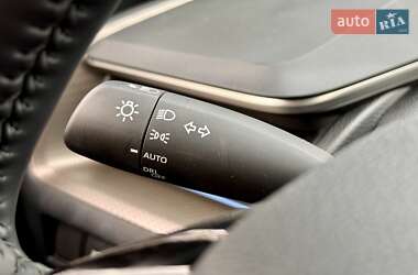 Хэтчбек Toyota Prius 2024 в 