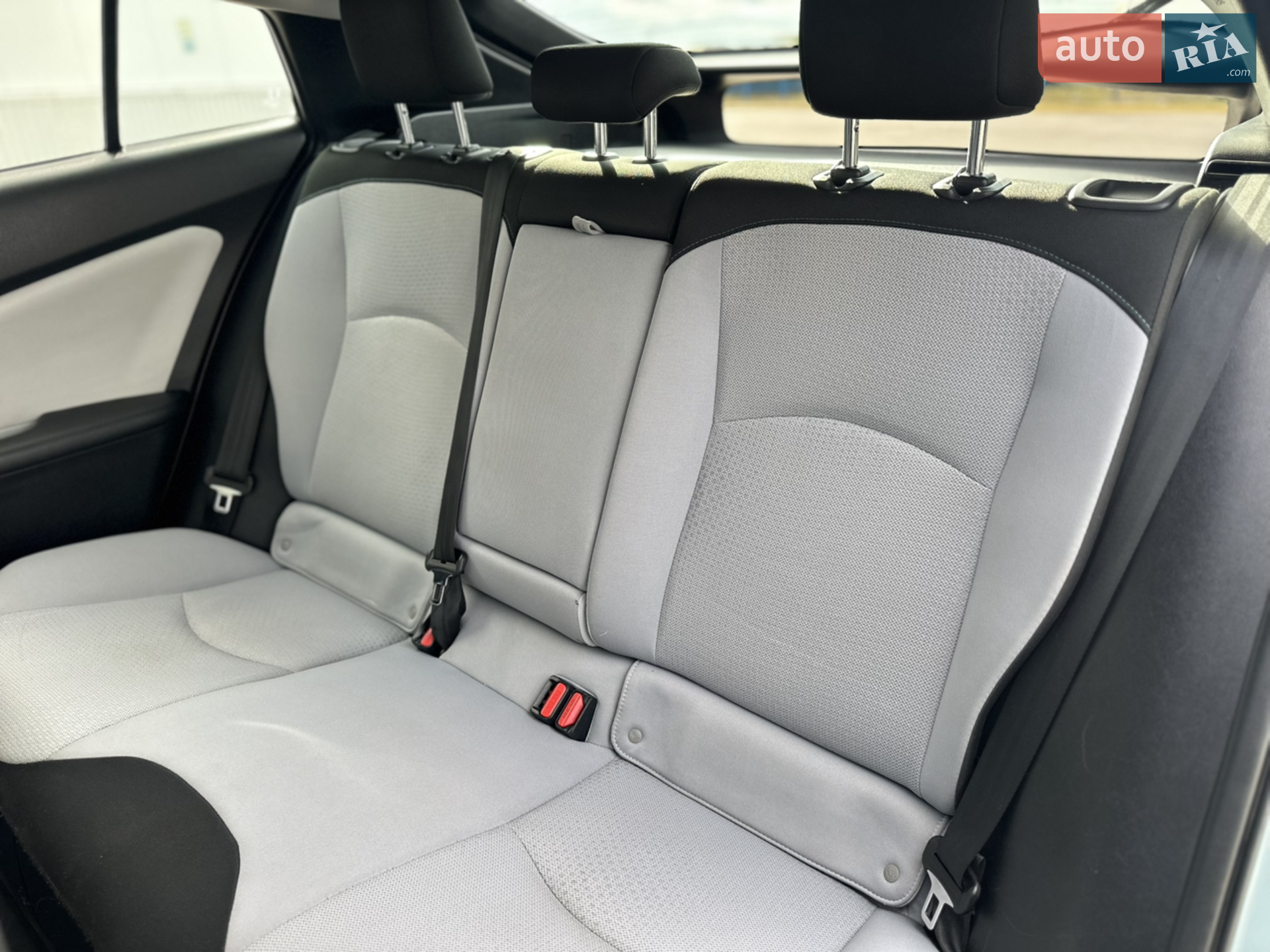 2019 Toyota Prius - мініатюра 16