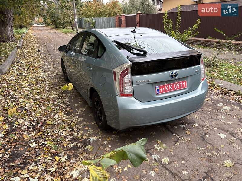Хэтчбек Toyota Prius 2013 в Киеве фото 10 Хэтчбек Toyota Prius 2013 в Киеве