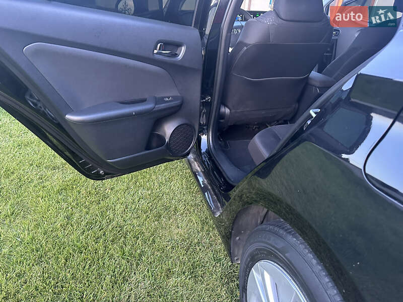 Хэтчбек Toyota Prius 2016 в Черновцах фото 20 Хэтчбек Toyota Prius 2016 в Черновцах