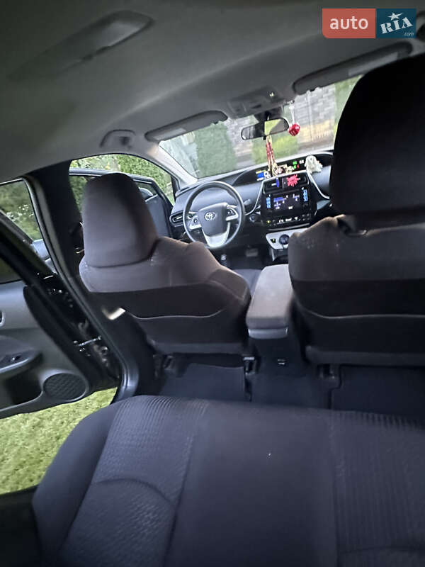Хэтчбек Toyota Prius 2016 в Черновцах фото 43 Хэтчбек Toyota Prius 2016 в Черновцах