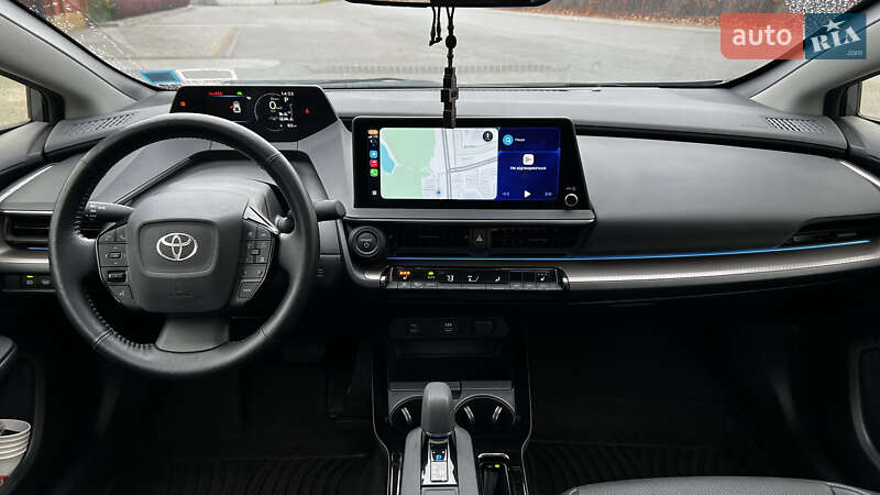 Хэтчбек Toyota Prius 2023 в Днепре